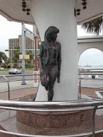 Selina Statue 