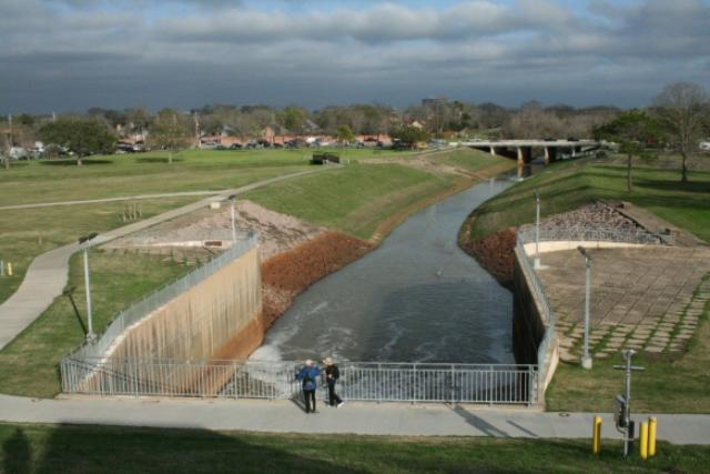 Buffalo Bayou Dam